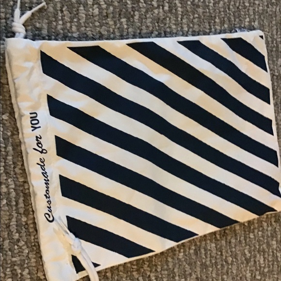 Custom vans - Picture 5 of 5